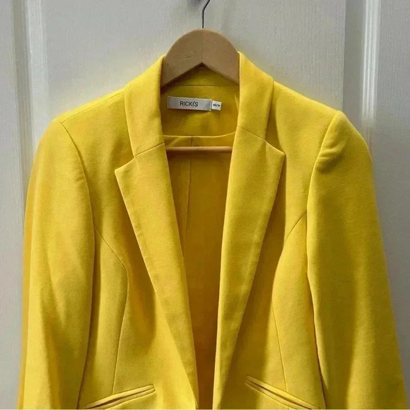 Ricki’s Blazer Ponte Knit Cropped Open  Front Yellow Size XS - Picture 5 of 13